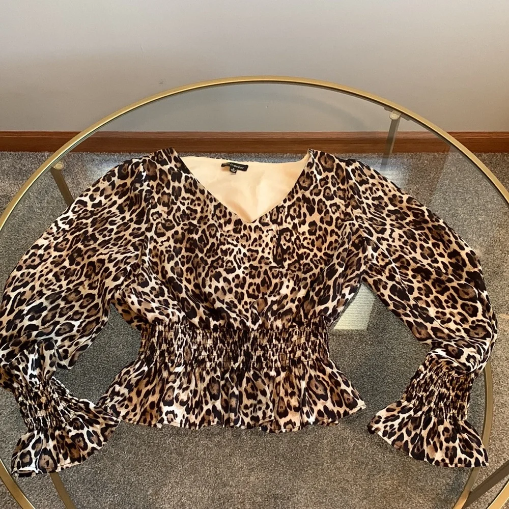 Shinestar Leopard Top - Picture 11 of 14